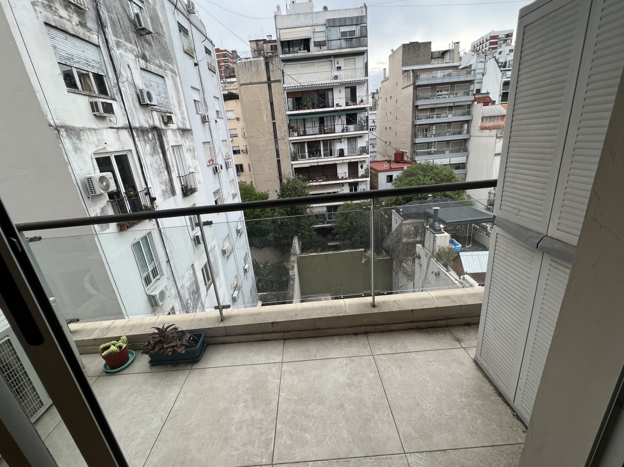 Azcuenaga 1600 Recoleta -precioso 2 amb con vista abierta contrafrente - SIN MUEBLES!