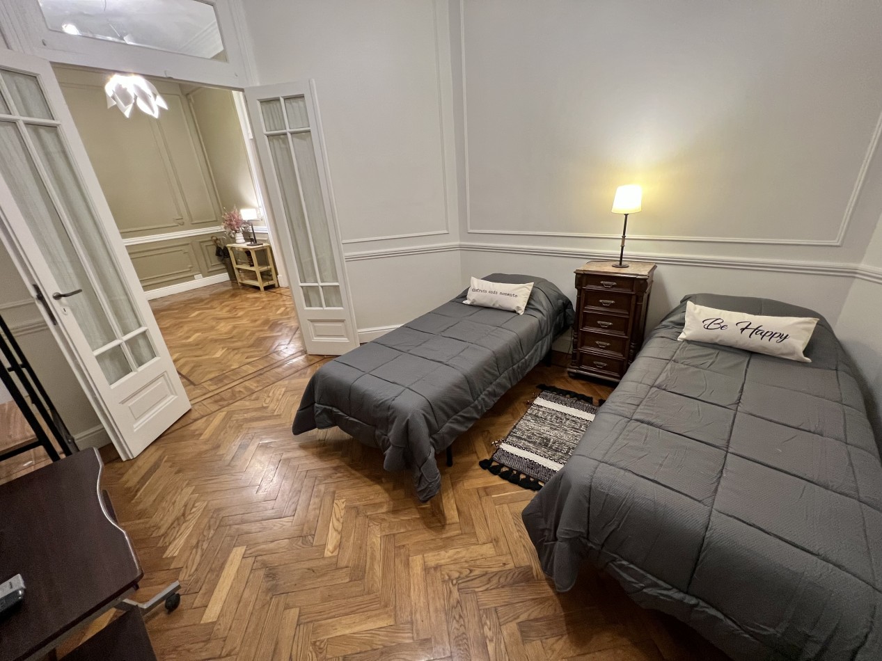 Precioso departamento de  3 dormitorios - moderno / estilo frances/ muebles a estrenar. 109mts - RECOLETA