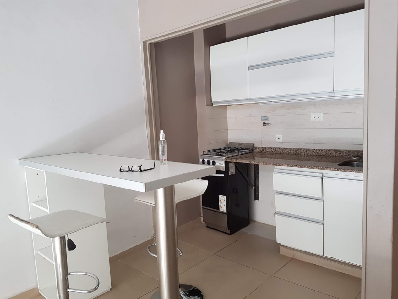 DEPARTAMENTO EN DESNIVEL EN BARRIO NORTE 2 1/2 AMBIENTES AV. SANTA FE