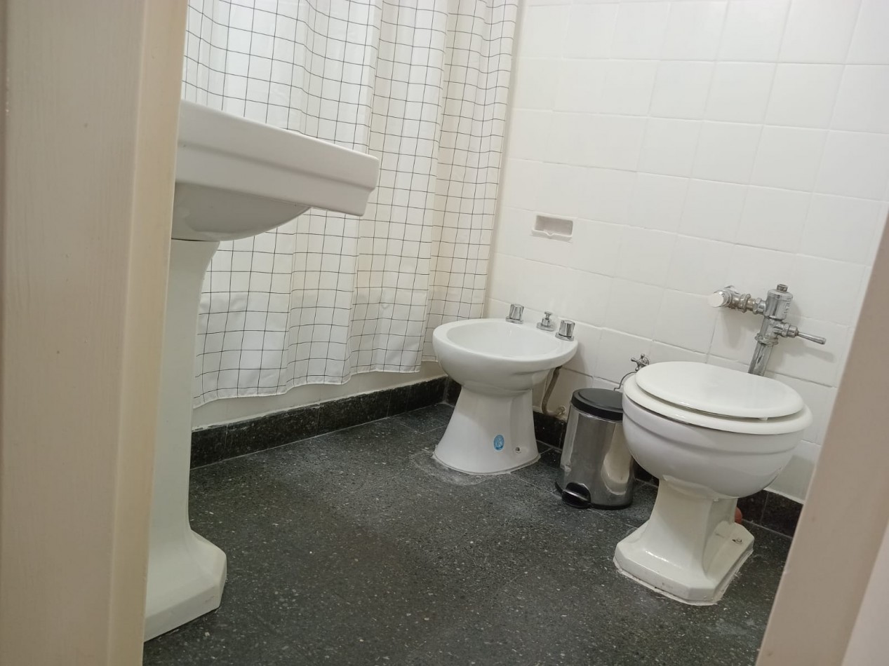 Departamento en alquiler en Maipu al 200