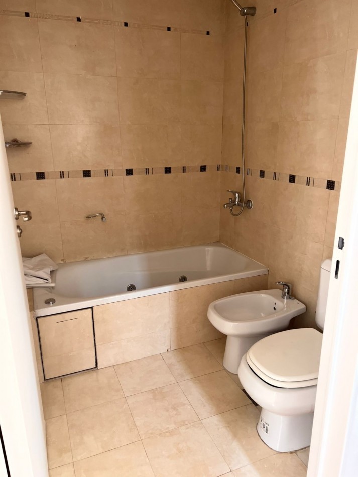 Departamento tipo duplex , 3 dormitorios con amenities, en Las Cañitas