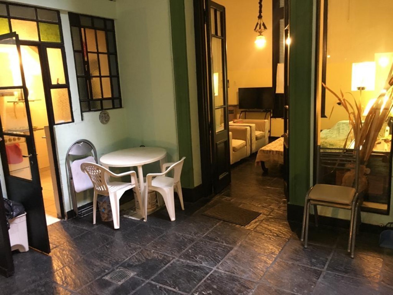 Alquiler de Casa tipo PH de 3 ambientes con patio en Balvanera - Anchorena y Sarmiento