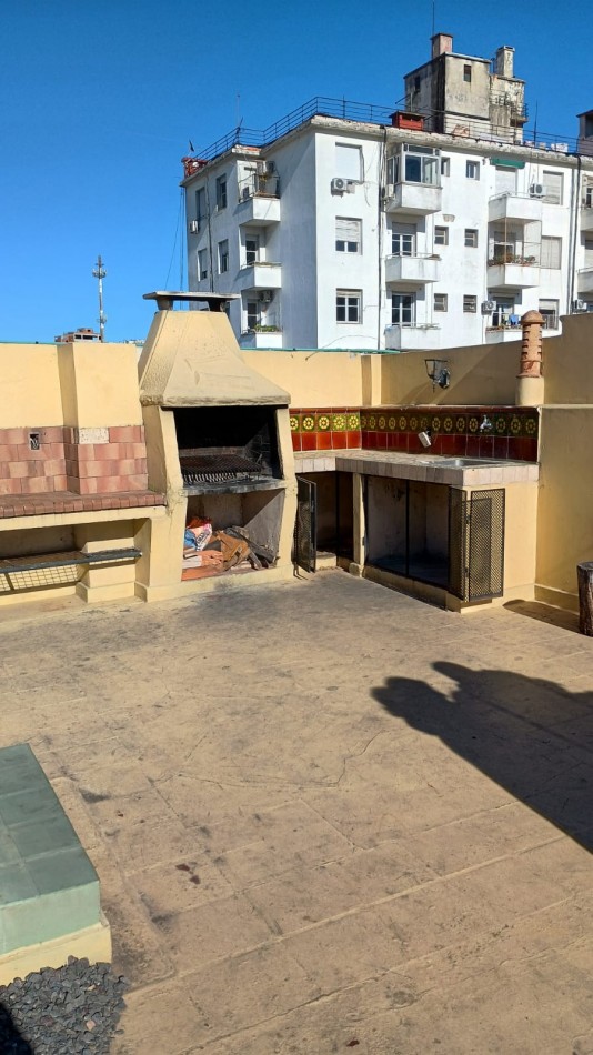 Alquiler de Casa tipo PH de 3 ambientes con patio en Balvanera - Anchorena y Sarmiento
