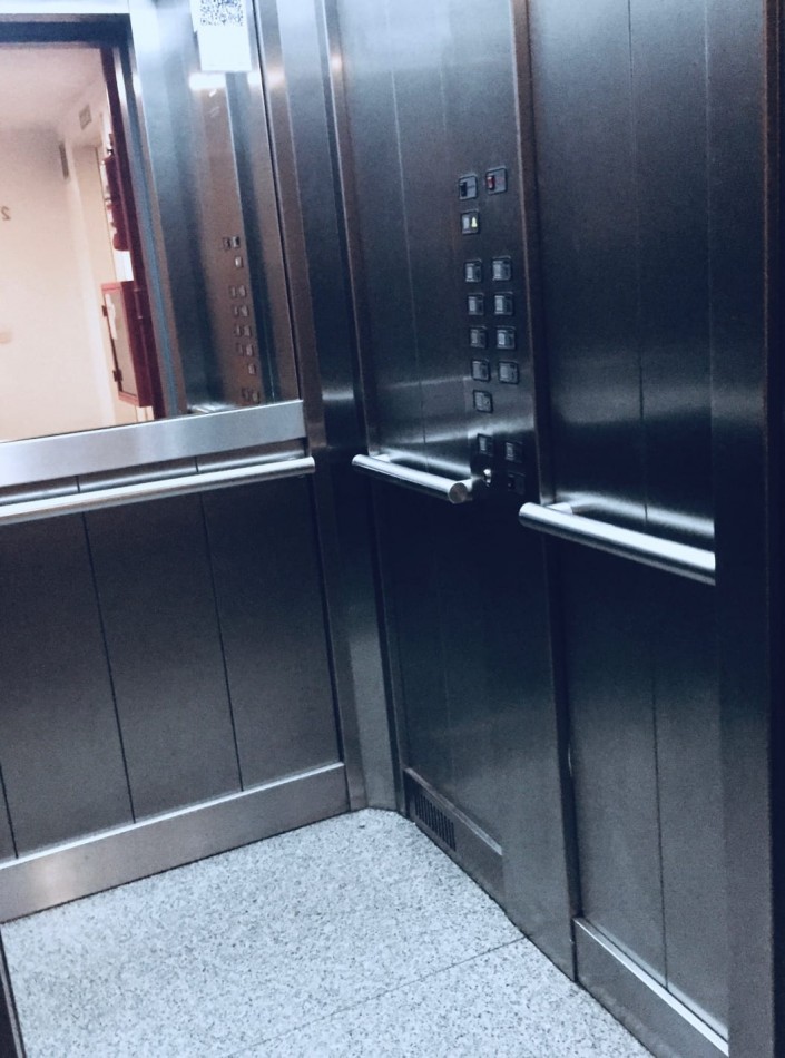 AMPLIO DEPARTAMENTO AMUEBLADO Y EQUIPADO CON AMENITIES EN RECOLETA