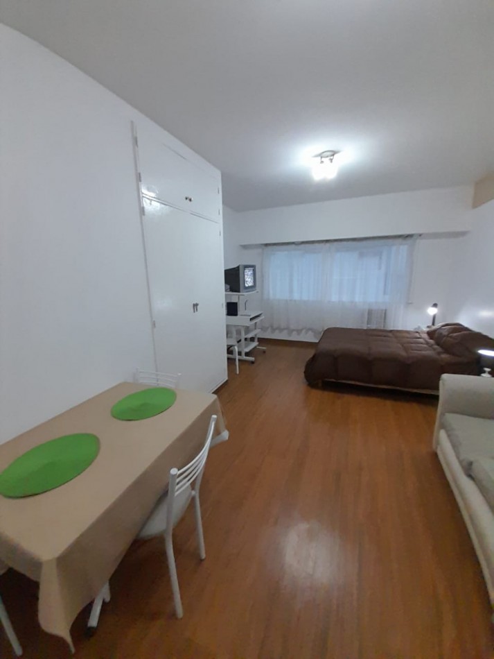 Departamiento de dos ambientes en Plaza San Martin