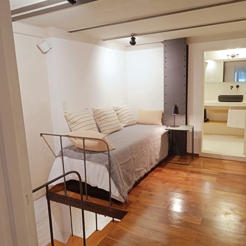 DUPLEX 2 AMBIENTES EN EDIFICIO FRANCES AMUEBLADO EN RECOLETA