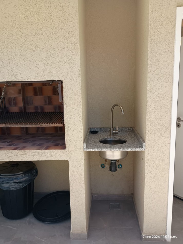 Monoambiente AMOBLADO a Estrenar con Balcon al Frente - Tucuman y Medrano - Listo para Mudarse