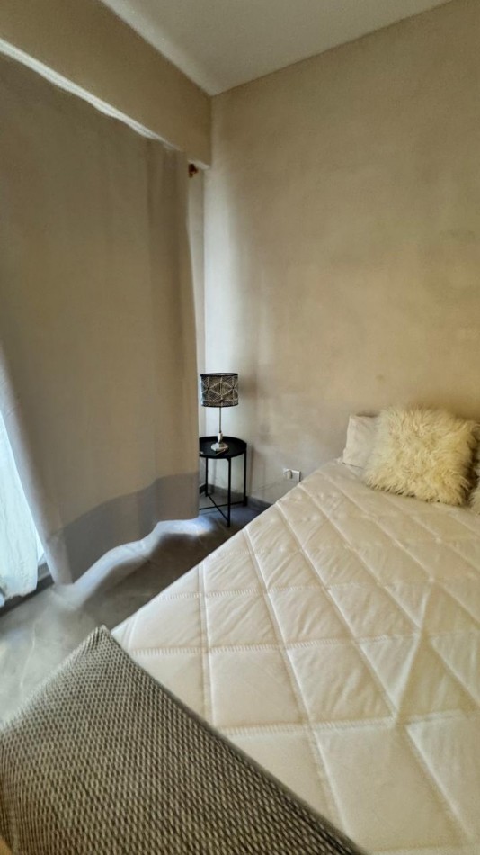 Monoambiente AMOBLADO a Estrenar con Balcon al Frente - Tucuman y Medrano - Listo para Mudarse