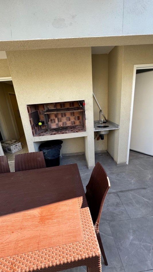 Monoambiente AMOBLADO a Estrenar con Balcon al Frente - Tucuman y Medrano - Listo para Mudarse