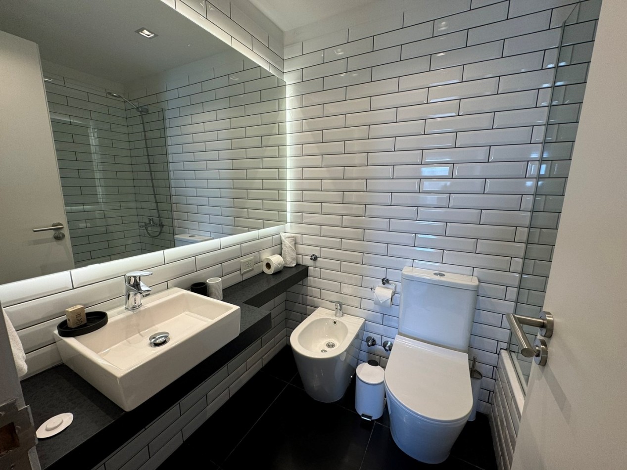 Alquiler temporario 2 ambientes premium en Palermo/Colegiales · 75 m² · balcon · cochera · amoblado