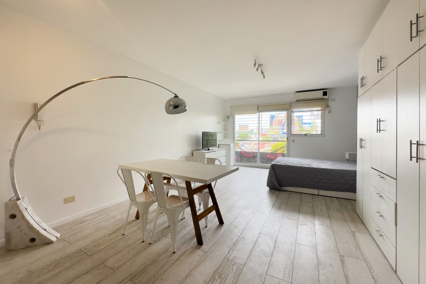 Monoambiente Premium en Palermo Hollywood • Amoblado • Balcon • Expensas Incluidas