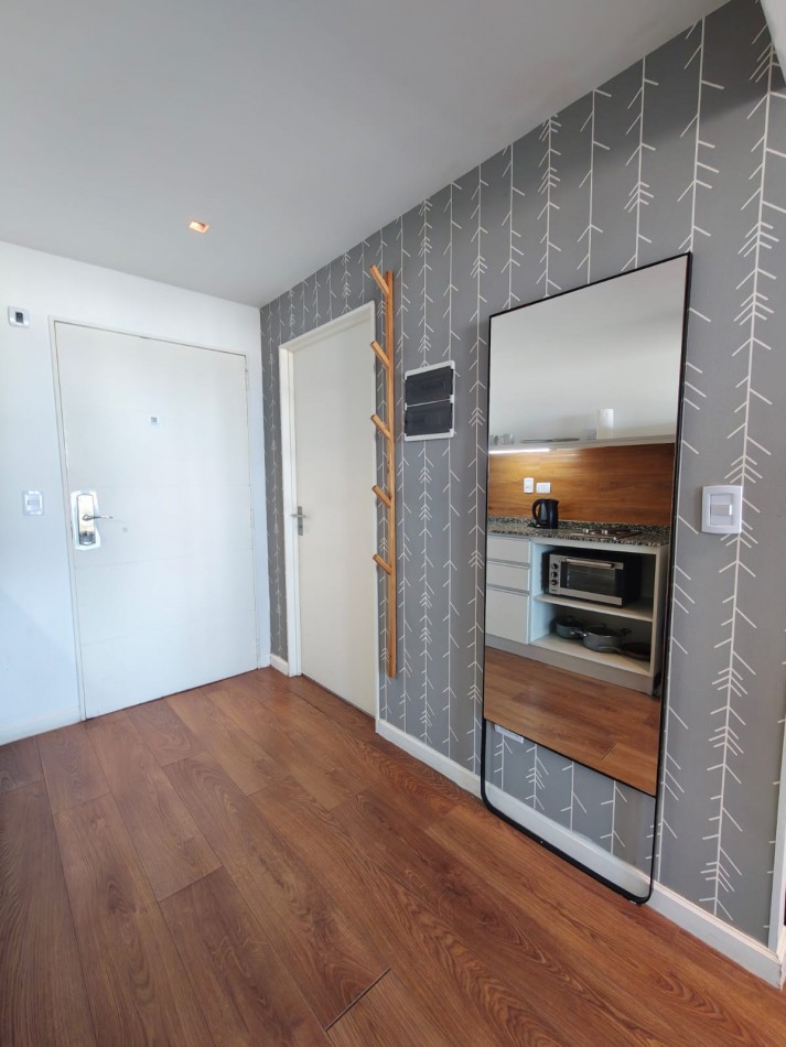 Monoambiente en alquiler Torre Bellini Retiro amoblado con balcon vista abierta y amenities