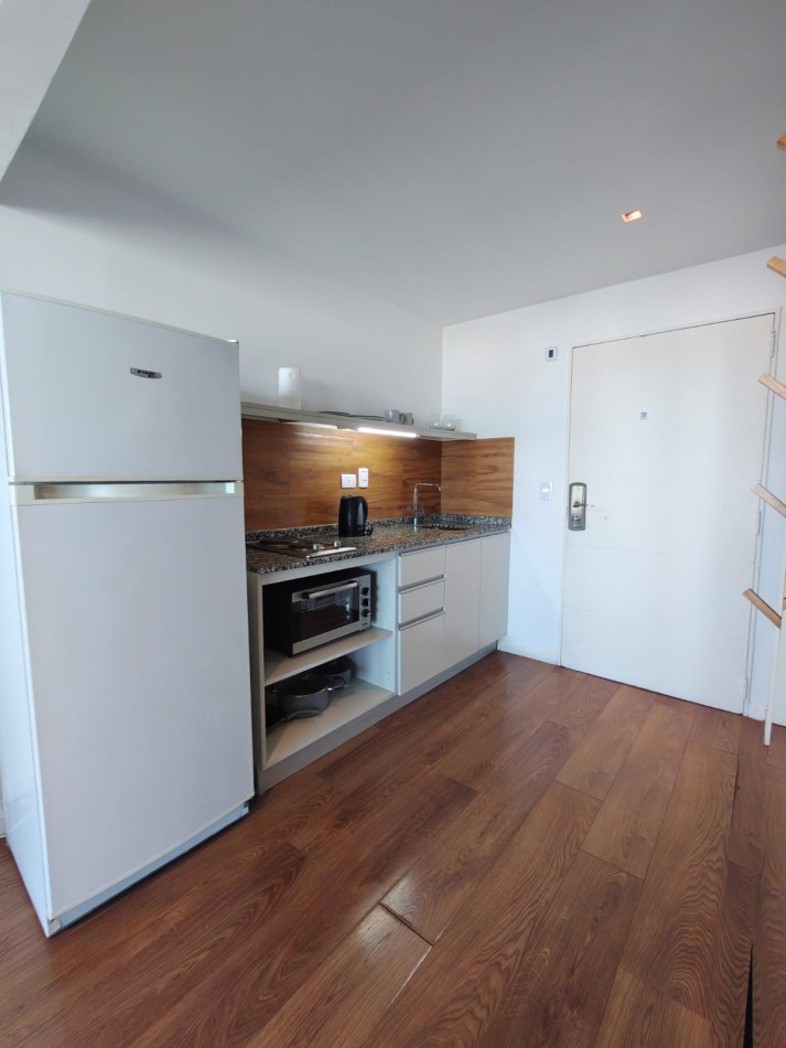 Monoambiente en alquiler Torre Bellini Retiro amoblado con balcon vista abierta y amenities