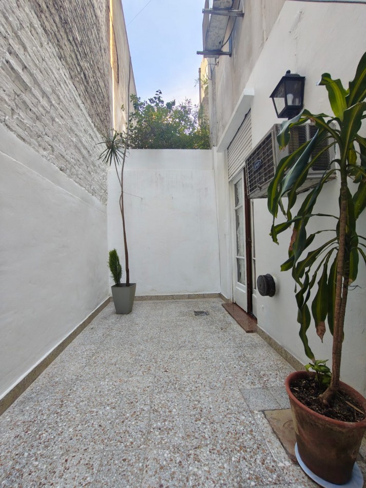 Alquiler Departamento 2 Ambientes en Recoleta Amoblado con patio Excelente Ubicacion 