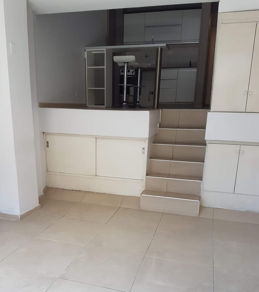 Venta Duplex dos ambientes y medio con balcon en Barrio Norte Av. Santa Fe y Rodriguez Peña