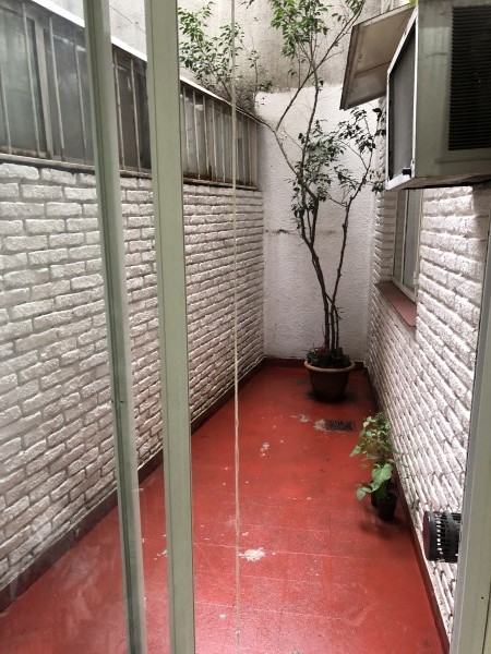 DEPARTAMENTO Ciudad de la Paz al 500 - 2 amb con patio. Planta baja BAJAS EXPENSAS