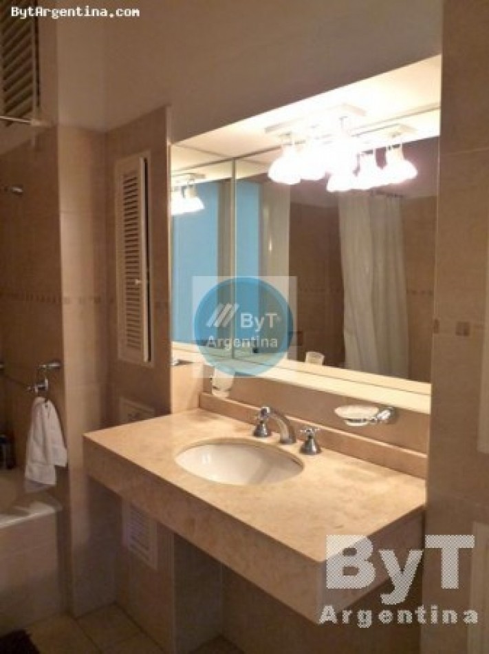 Departamento 2 dormitorios en Recoleta con balcon - Luminoso - Arenales 2000 -