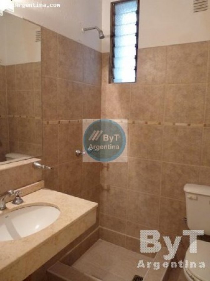 Departamento 2 dormitorios en Recoleta con balcon - Luminoso - Arenales 2000 -