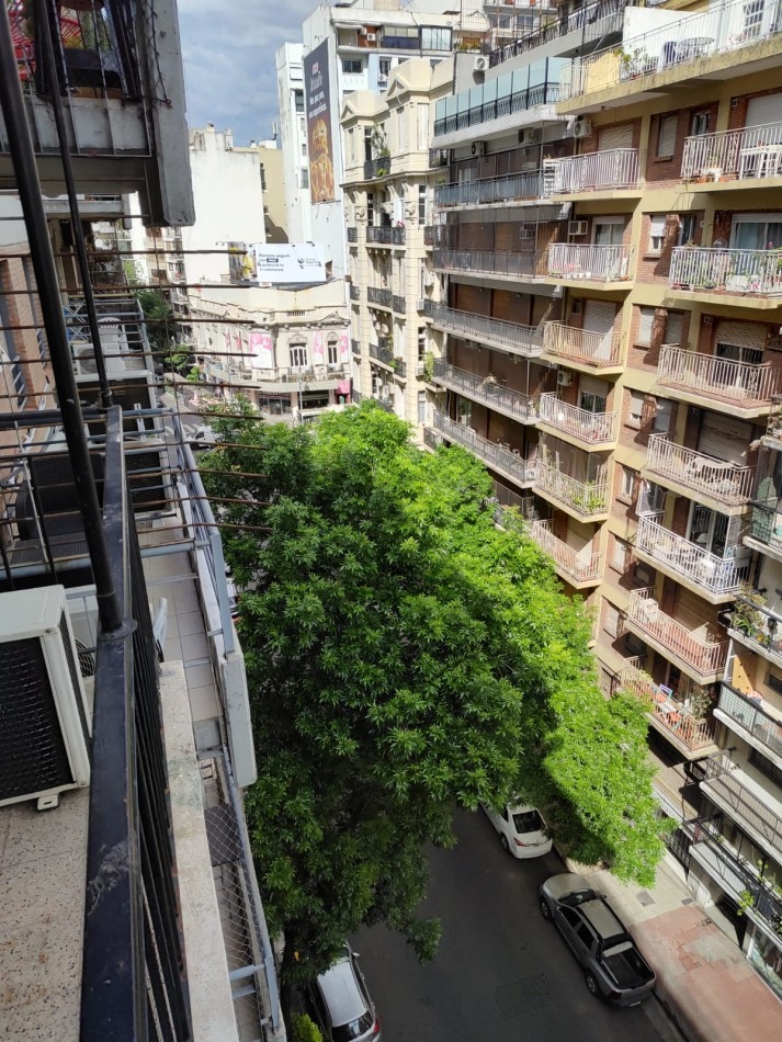 Monoambiente en Aguero y Av. Santa Fe - Agradable y luminoso - Recoleta -