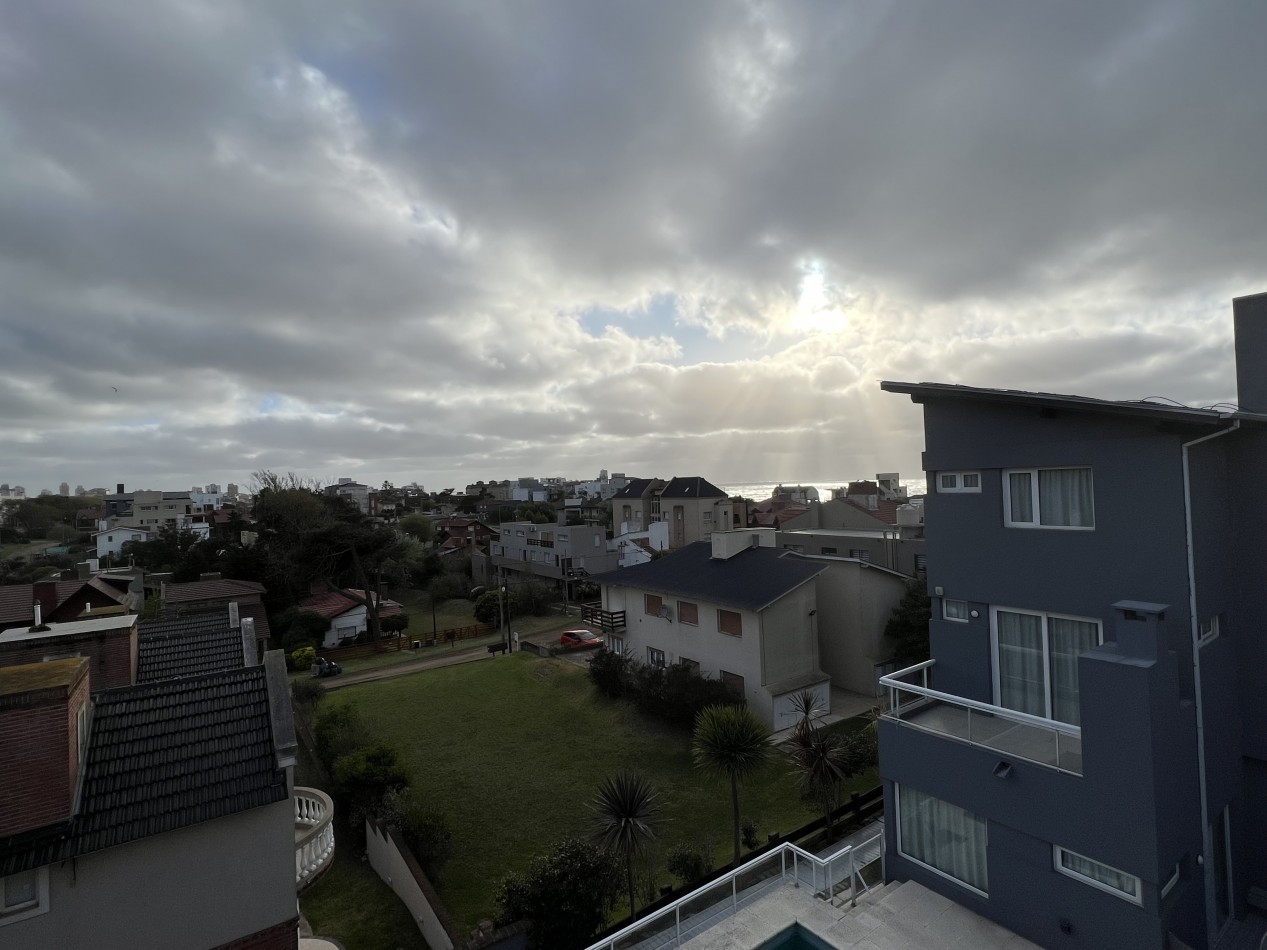 EDIFICIO EN BLOCK 6 DEPARTAMENTOS 2 AMBIENTES CON PARRILLA EN MAR DE OSTENDE PINAMAR