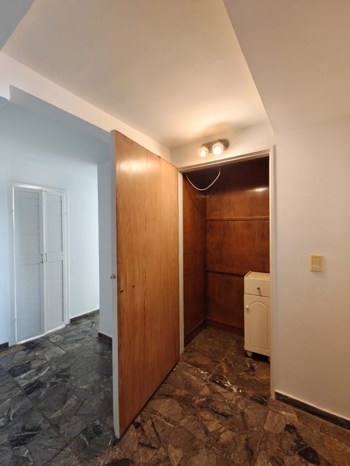 Recoleta | 2 amb. 47m² | Balcon al frente | AC | Apto mascotas | Listo para ingresar