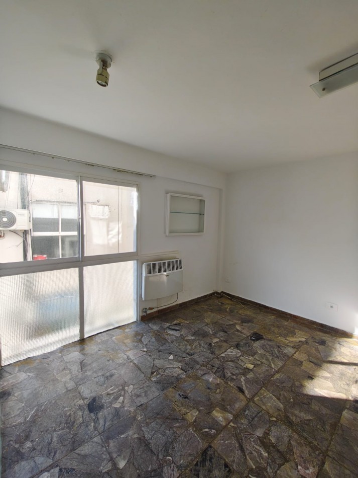 Recoleta | 2 amb. 47m² | Balcon al frente | AC | Apto mascotas | Listo para ingresar