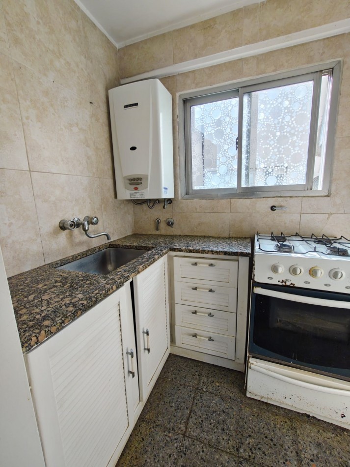 Recoleta | 2 amb. 47m² | Balcon al frente | AC | Apto mascotas | Listo para ingresar
