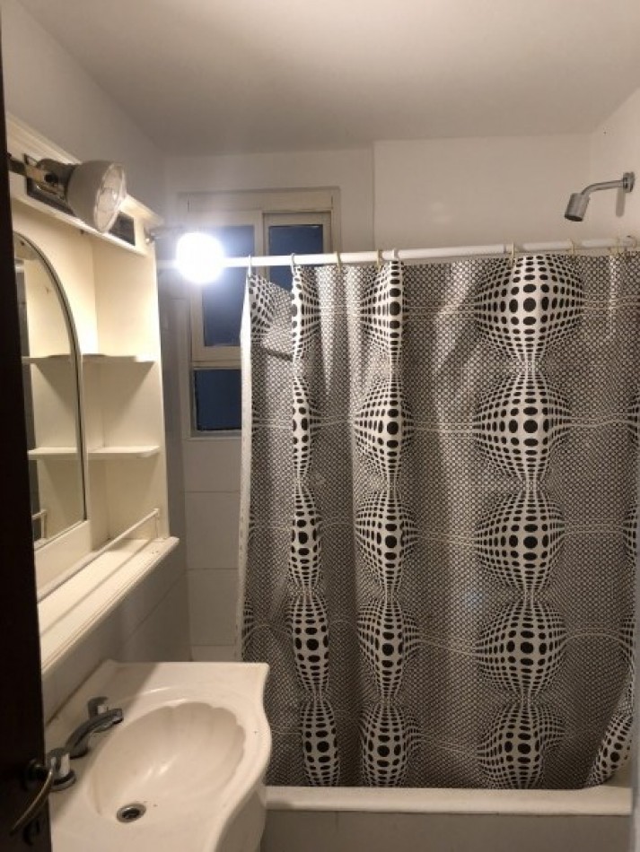 Belgrano | 2 Ambientes con Patio Propio y Bajas Expensas | Ideal Vivienda o Inversion