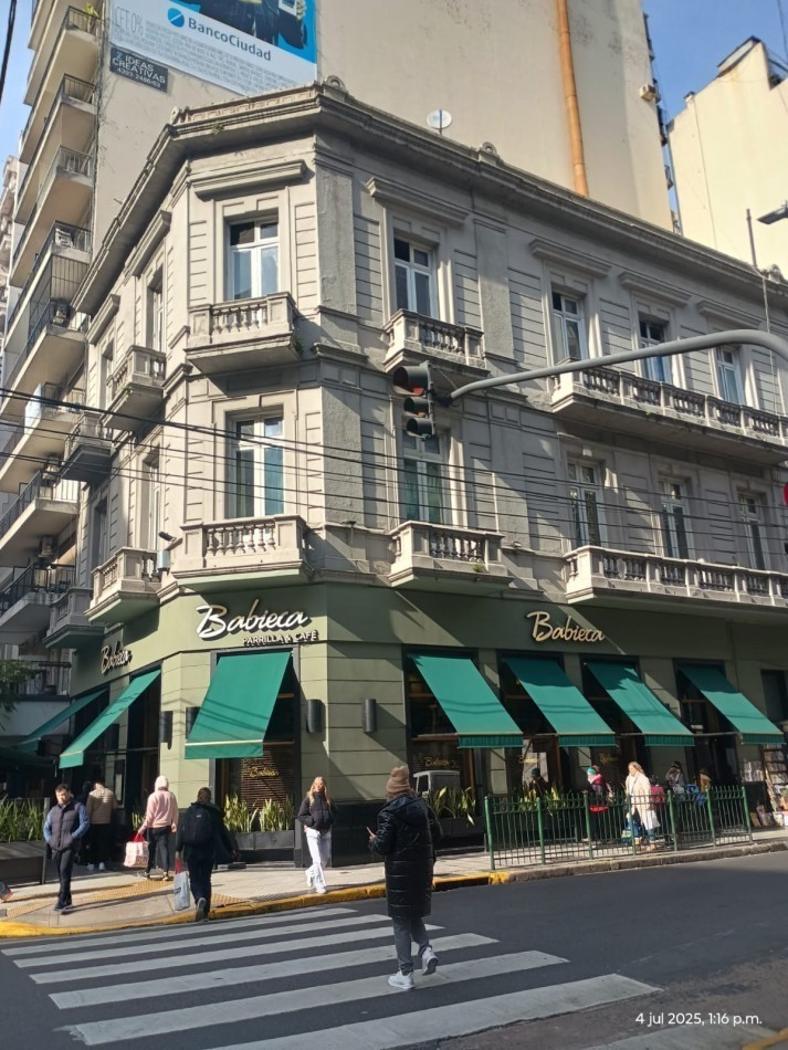 Departamento 2 Ambientes Amoblado en Alquiler en Recoleta con Balcon Seguridad 24 Horas y Vista Abierta