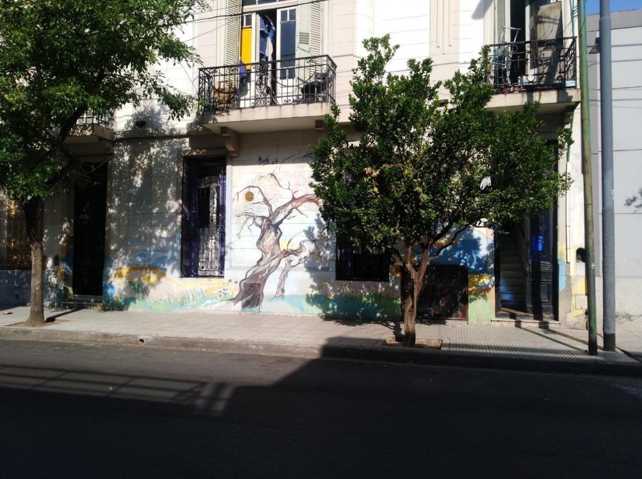 PH 3 Ambientes en Venta en Balvanera con Patio Propio Muy Luminoso y Excelente Estado