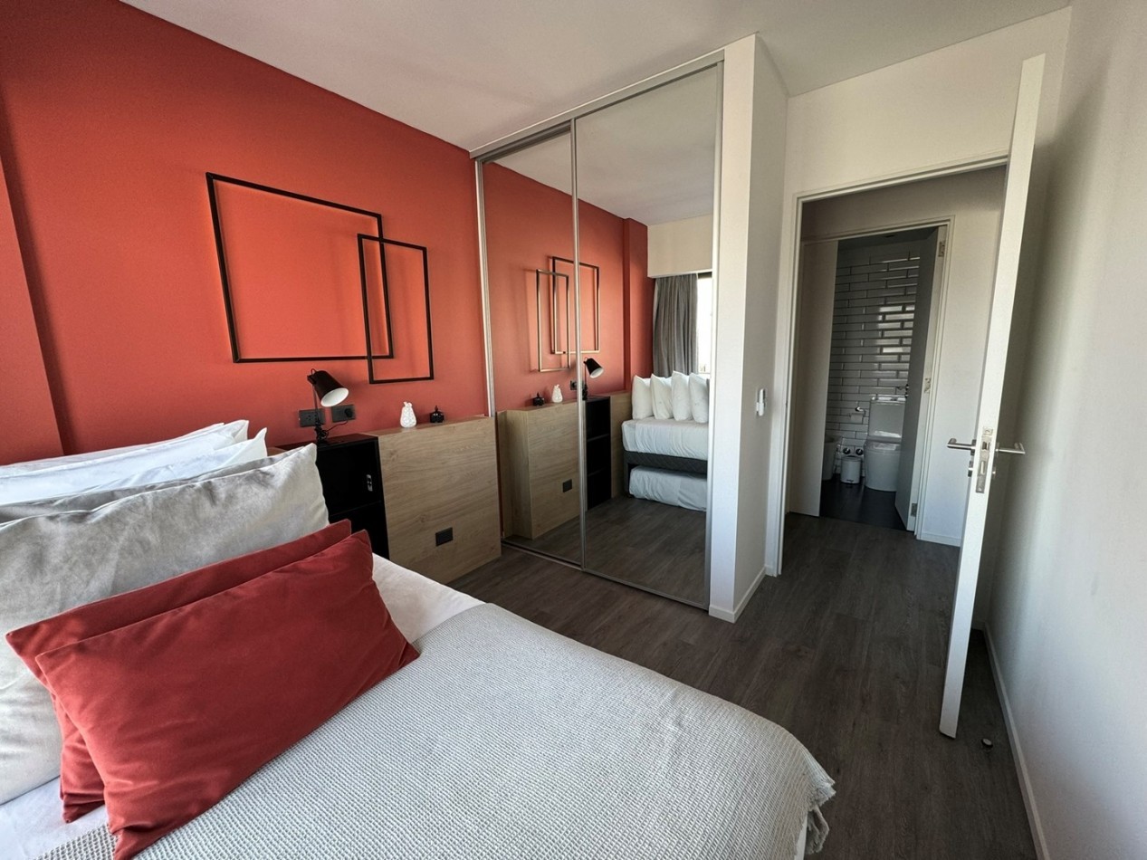 Alquiler 3 Ambientes Amoblado con Cochera en Palermo Colegiales 75 m²