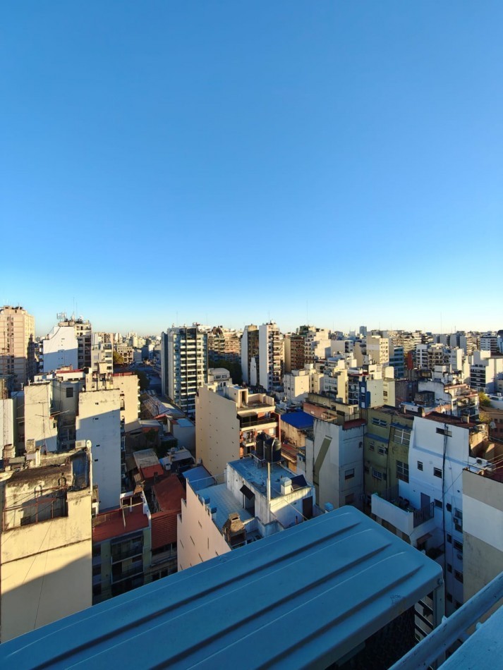 Monoambiente en Alquiler en Almagro, Piso Alto con Vista Panoramica