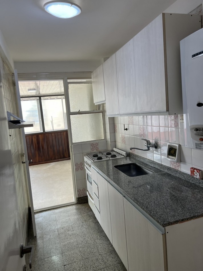 AGUERO Y AV SANTA FE - Amplios ambientes -  terraza privada. RECOLETA --