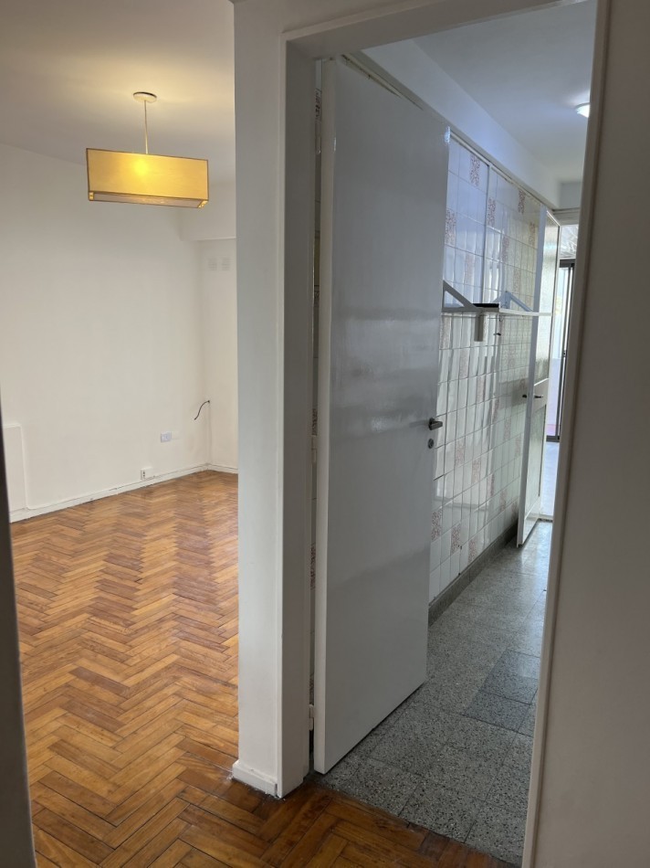 AGUERO Y AV SANTA FE - Amplios ambientes -  terraza privada. RECOLETA --