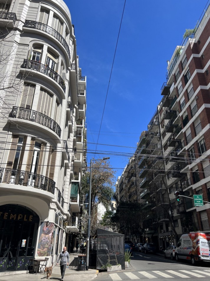 Monoambiente en Aguero y Av. Santa Fe - Agradable y luminoso - Recoleta -