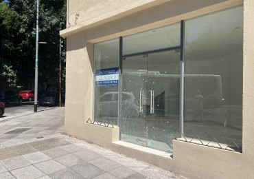 Local comercial impecable en esquina - Zapiola y Cespedes - Colegiales
